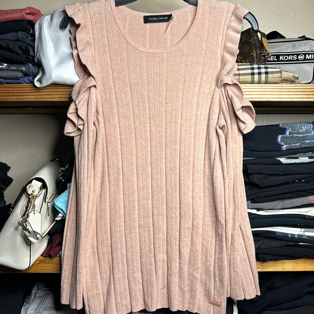 Ivanka Trump pullover sweater